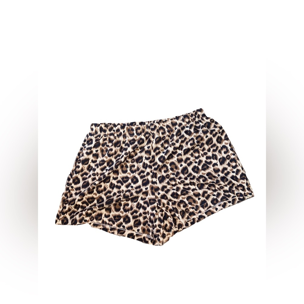 Leopard Print Shorts - Picture 1 of 2